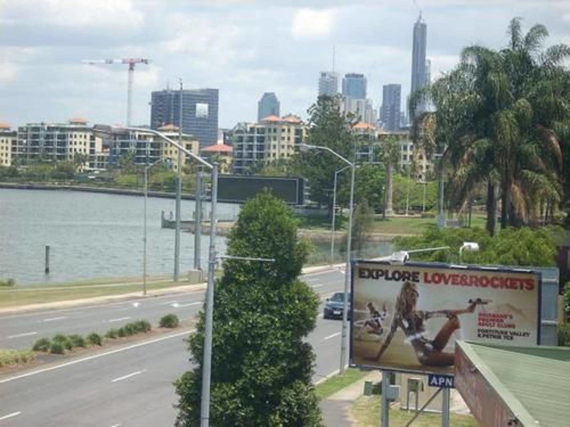 Kingsford Riverside Inn Brisbane Zewnętrze zdjęcie