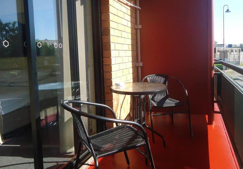 Kingsford Riverside Inn Brisbane Zewnętrze zdjęcie