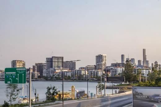 Kingsford Riverside Inn Brisbane Zewnętrze zdjęcie