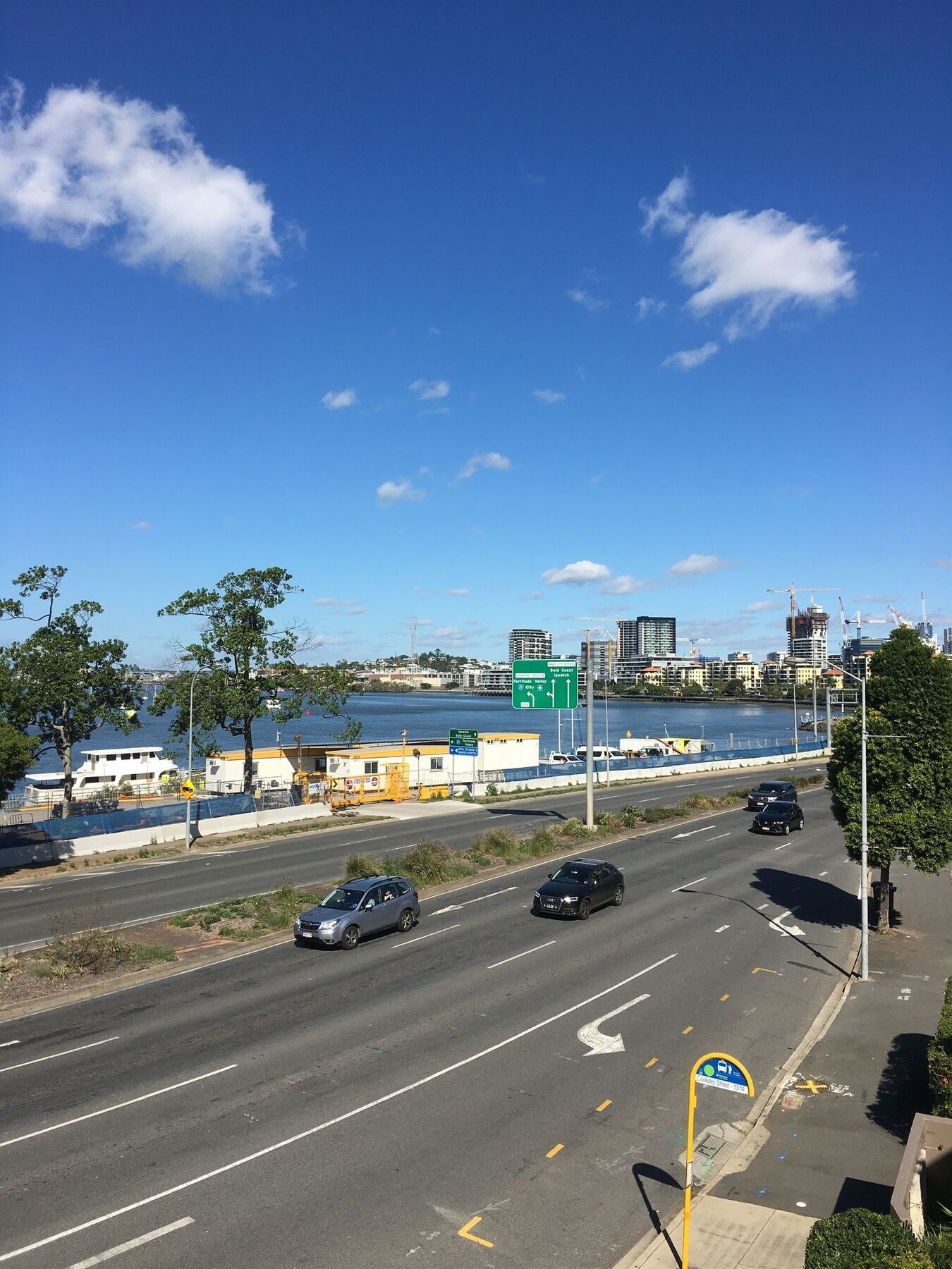 Kingsford Riverside Inn Brisbane Zewnętrze zdjęcie